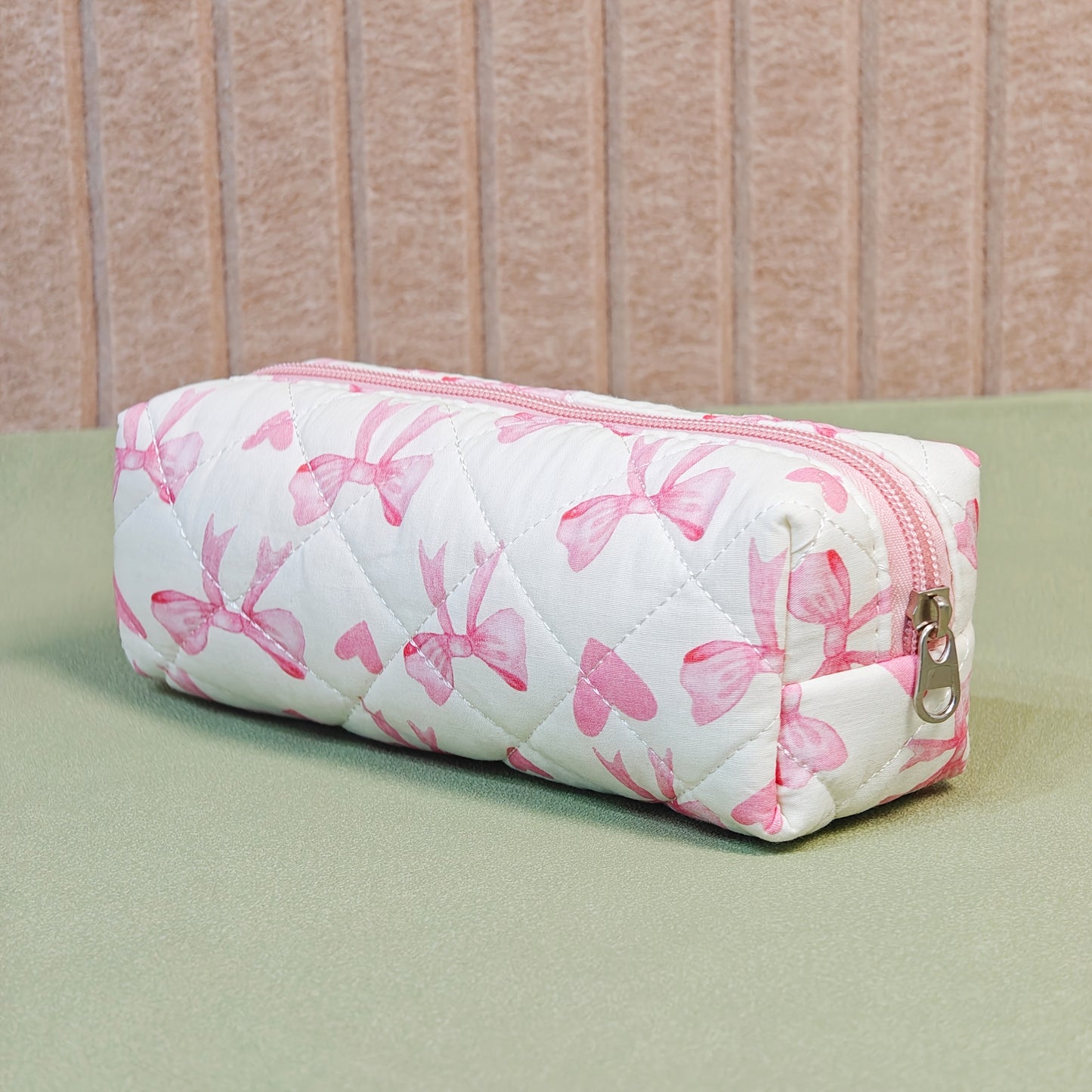 🎀 Комплект несесери за грим (4 броя) — Pink & White Bow Heart Edition 💕